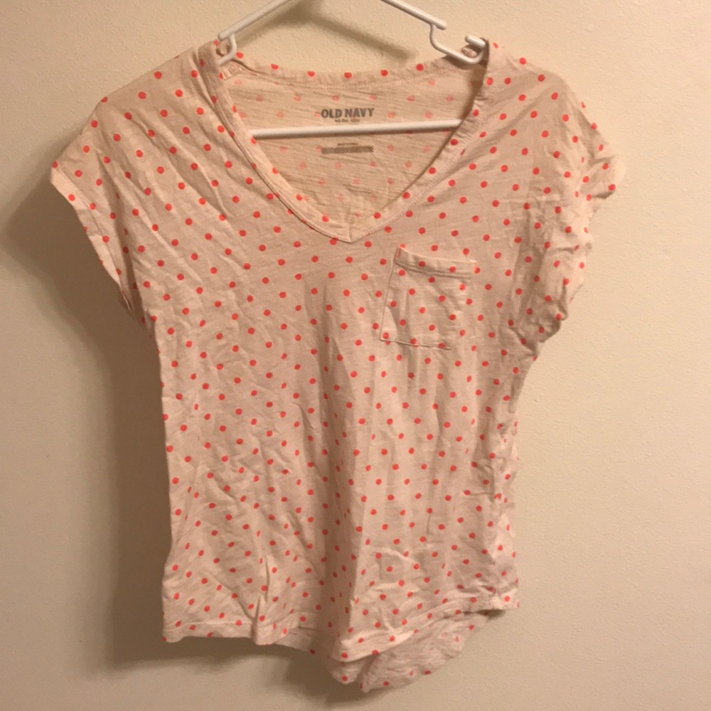 v neck tee shirt with pocket